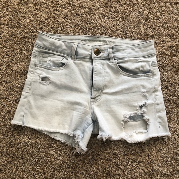 American Eagle Outfitters distressed jean shorts - Picture 1 of 8